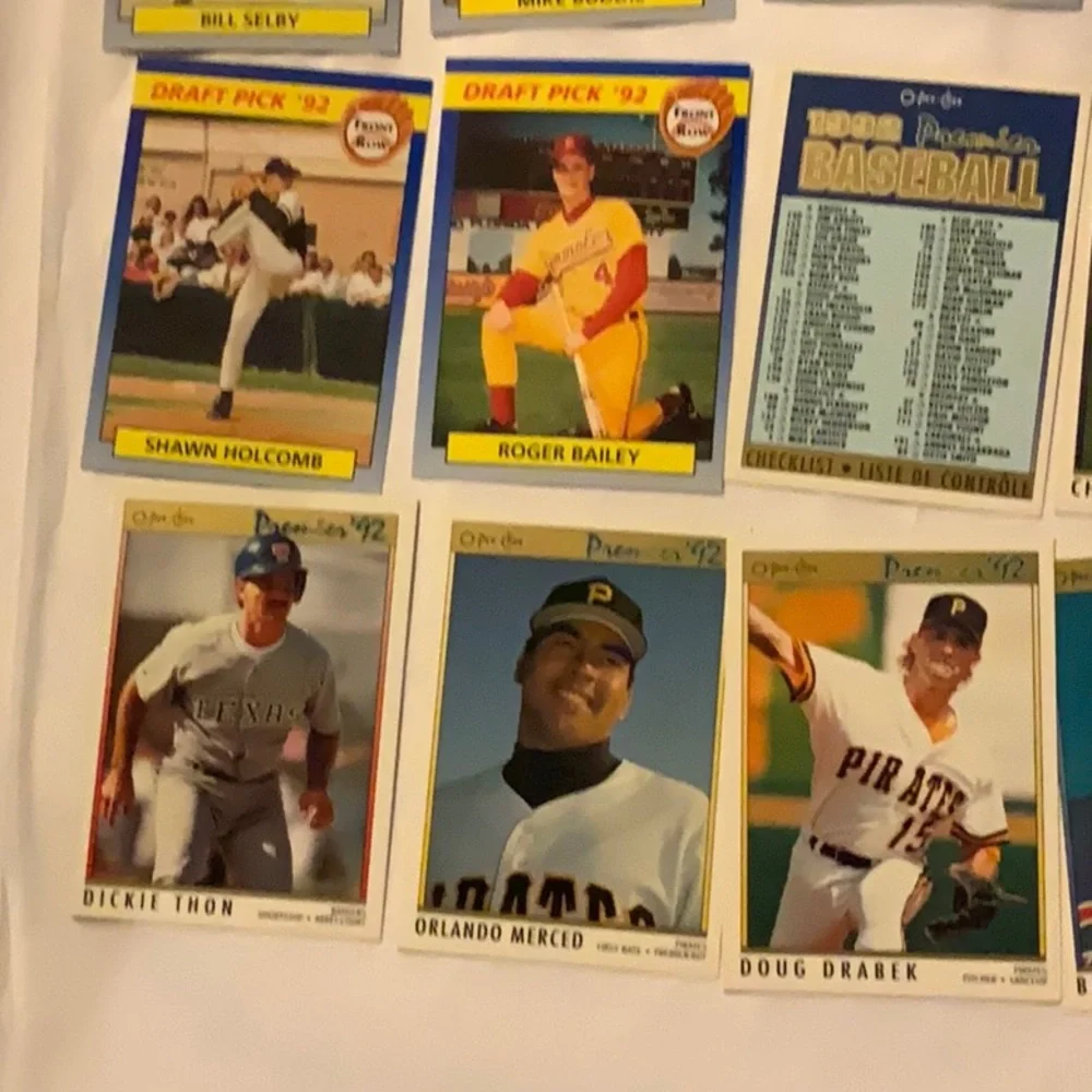 Bundle of Baseball Cards Lot 416